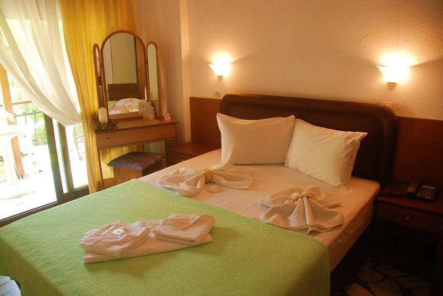 Orpheus Hotel Терма Екстериор снимка